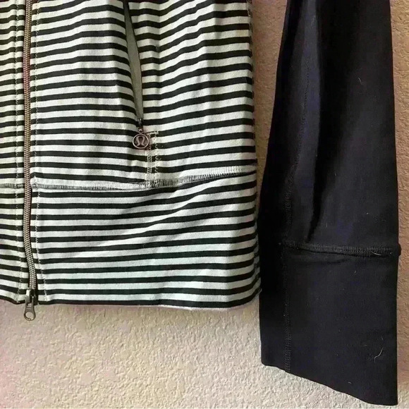 LULULEMON Daily Yoga Jacket Classic Stripe Mint Moment Black / Black Sz. 6 - Picture 12 of 16